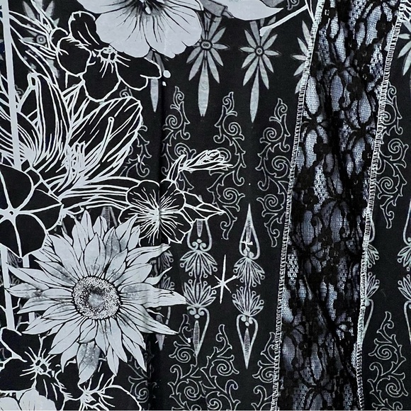 Vanilla Sugar Whimsigoth Tee Size Medium Witchy Grunge Fairy Vintage Floral Y2K - Picture 3 of 7